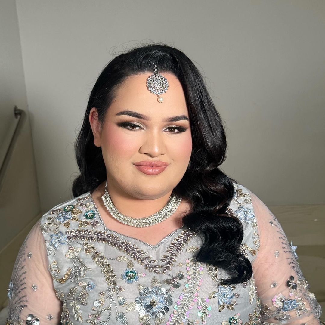 Mona Beauty Glam