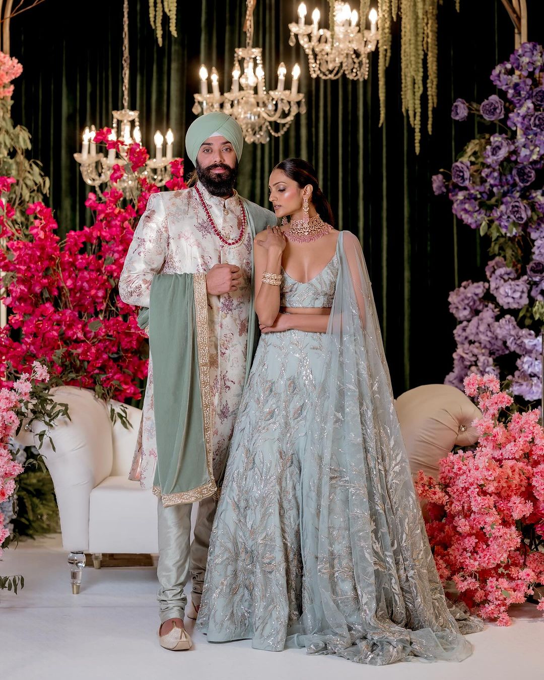 Roohi's Sari