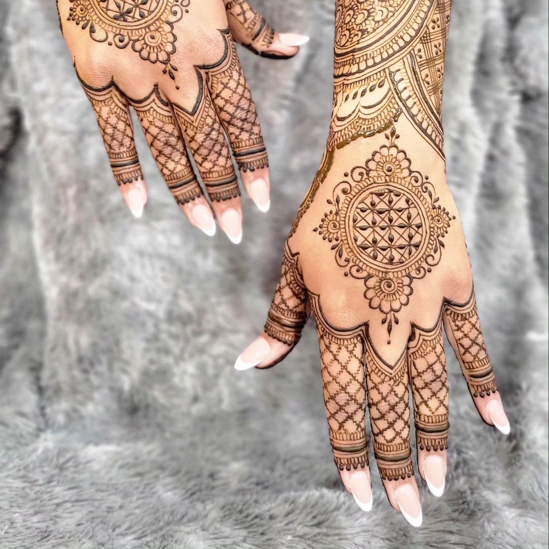 Mehndi by Anisha