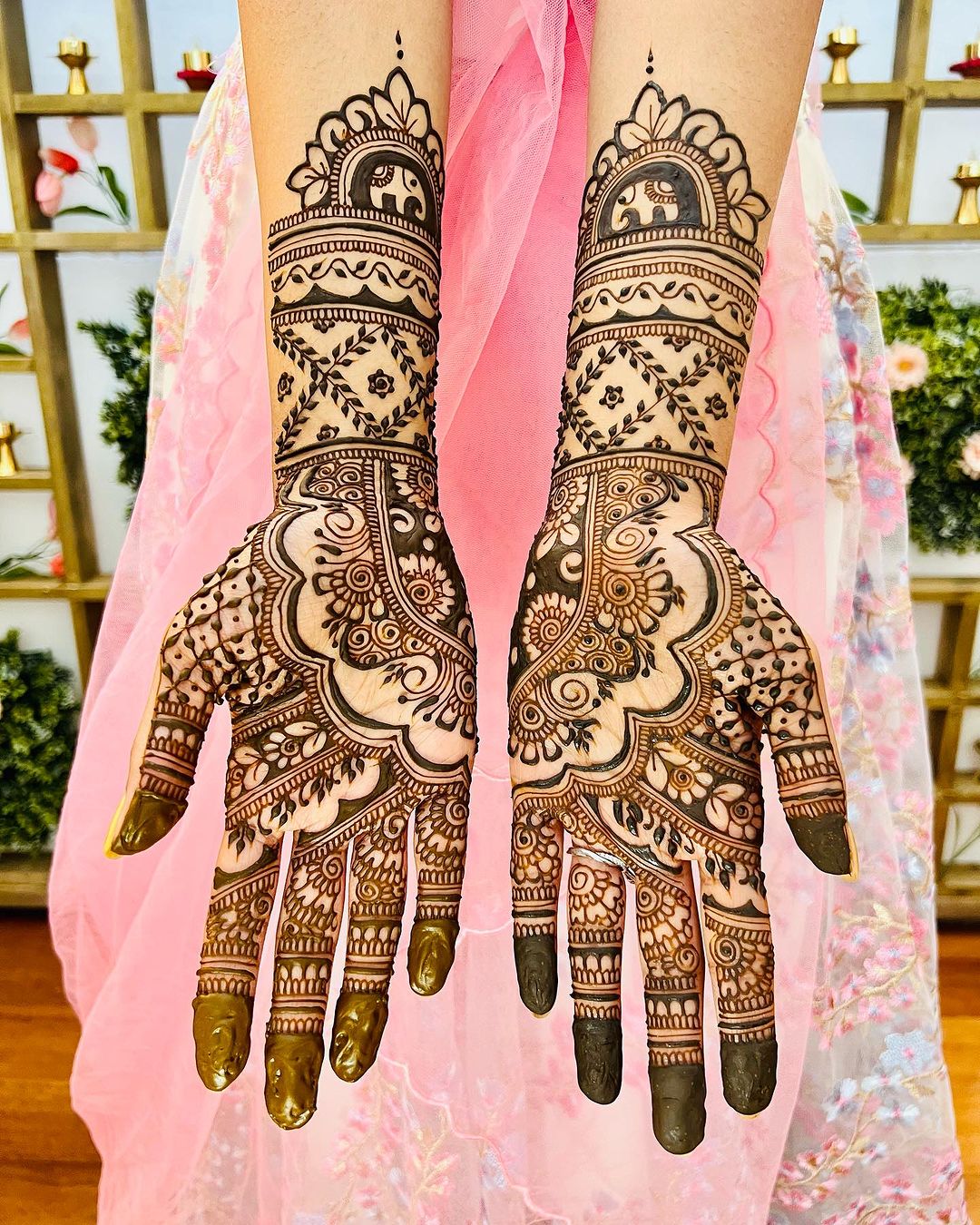 Henna Style by Arati