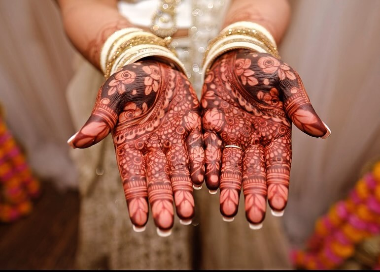 Henna by Inderpreet - Mehndi Artists