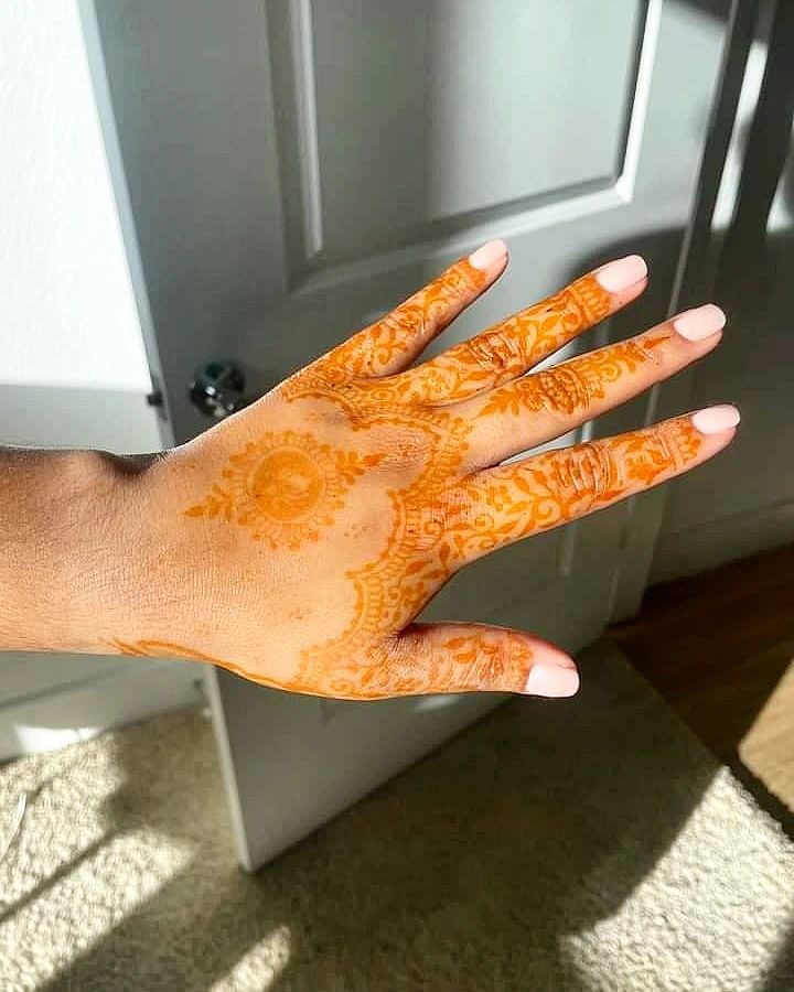 Maheens Henna Art - Mehndi Artists