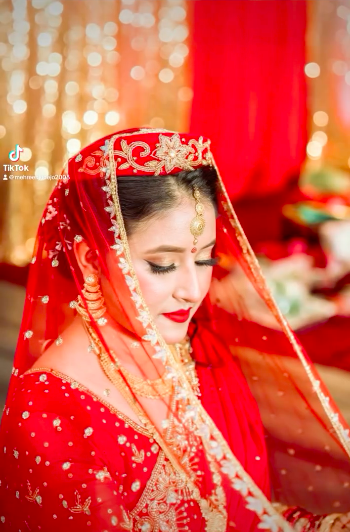 Mehreen's Glam Lounge - Hair and Makeup