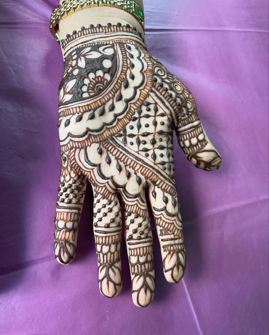 Neyam Henna Creations - Mehndi Artists