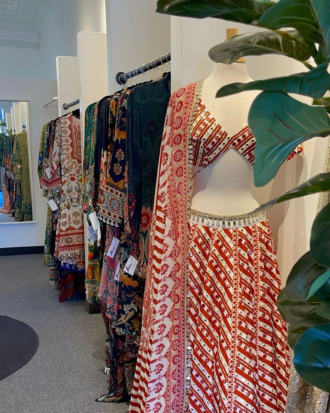 Raaz Couture - Local Boutiques
