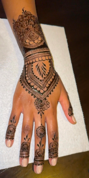 Seattle Henna - Mehndi Artists