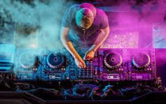 DJ - DJs