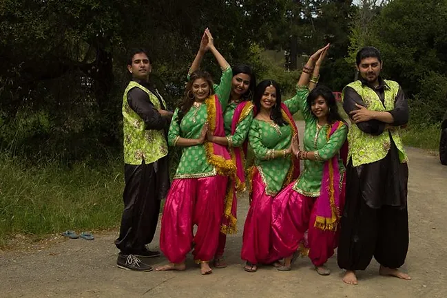 Rang De Bollywood Dance Company