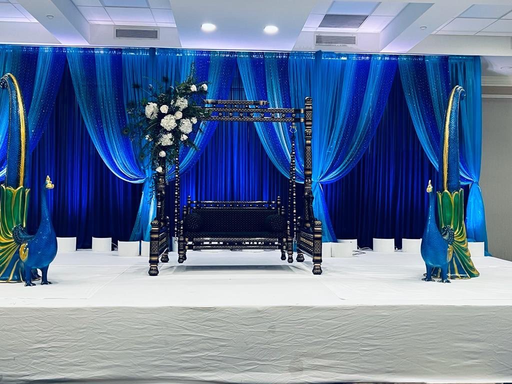 5th Season Decor