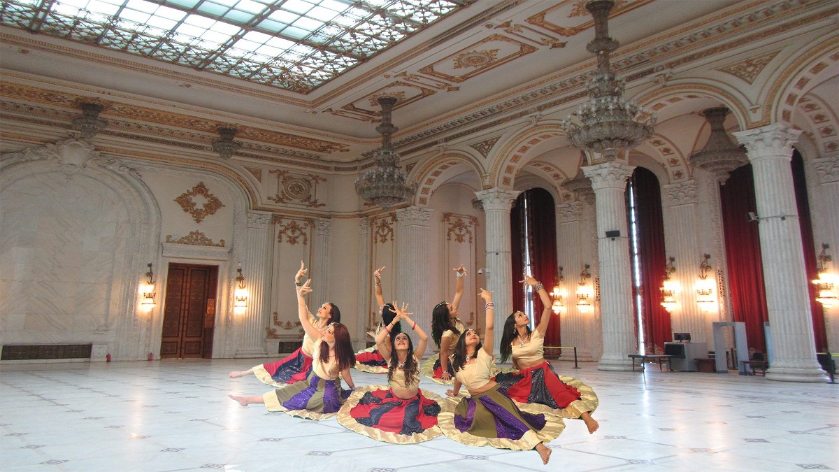 BollyNaach Dance Company