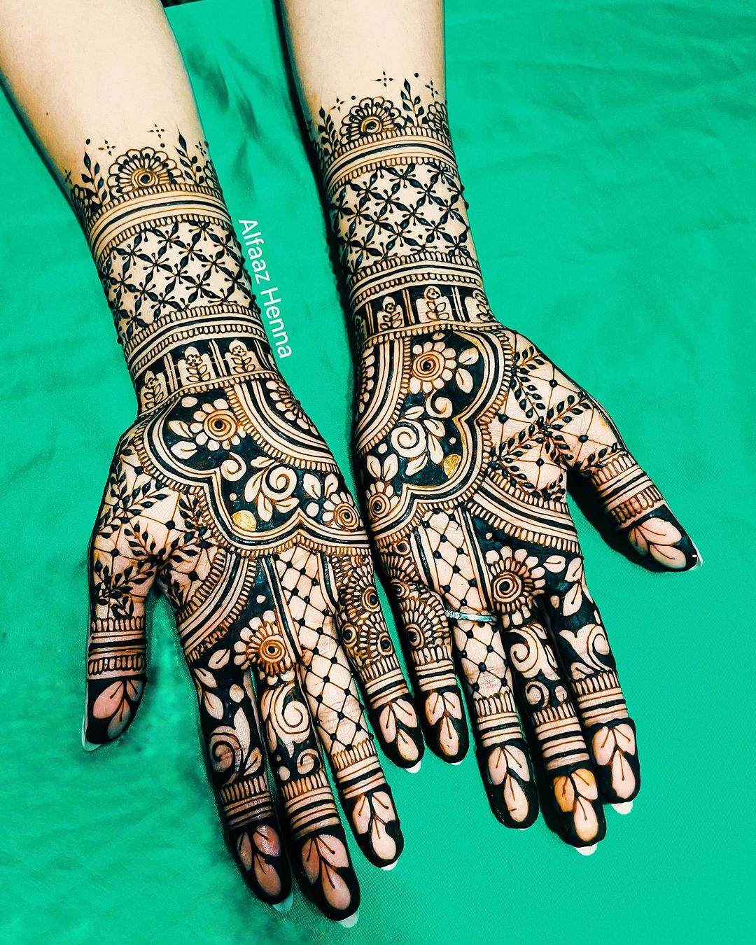 Alfaaz Henna