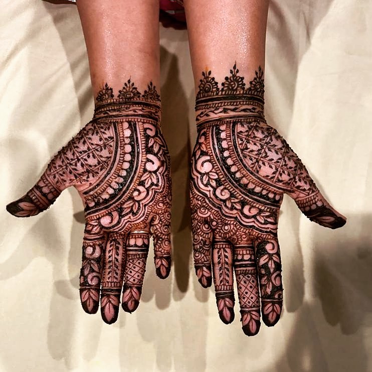 Exquisite Henna Art By Nikita
