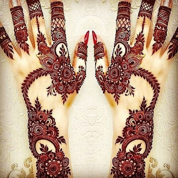Henna by Uroosa