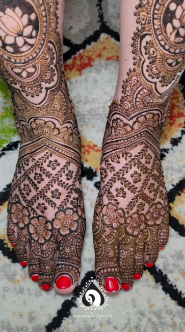 Mehndi Designer