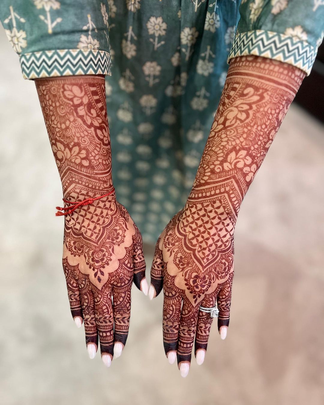Naseem Henna