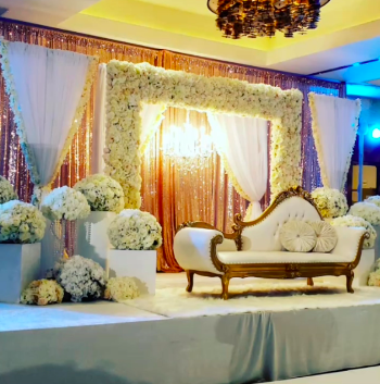 Sacheen's Decor
